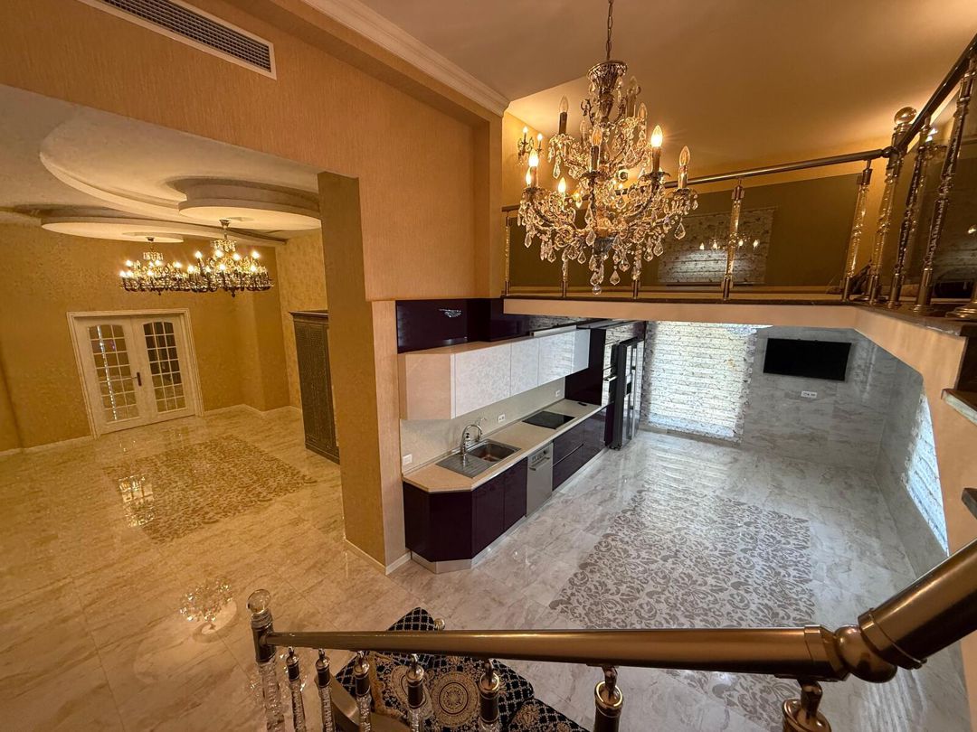 Satılır 4 otaqlı yeni tikili 200 m² — Mənzil, Bakı (9)