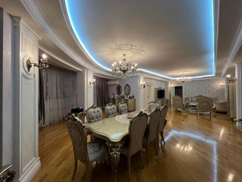 Satılır 4 otaqlı yeni tikili 207 m² — Bakı