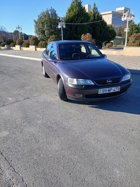 Opel Vectra, 1.8 L, 1996 il, 311 770 km — Ucar