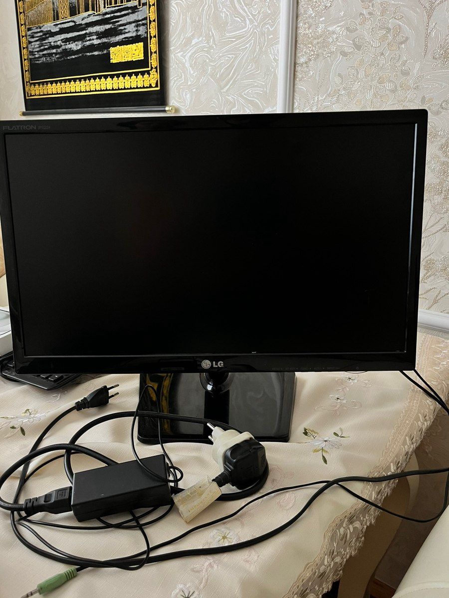 Monitor LG Flatron IPS224 60Hz — Kompüterlər və noutbuklar, Bakı (2)