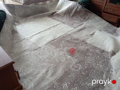 Geniş ölçülü yataq örtüyü / pled - Dizayn: Bej və qəhvəyi tonlarda