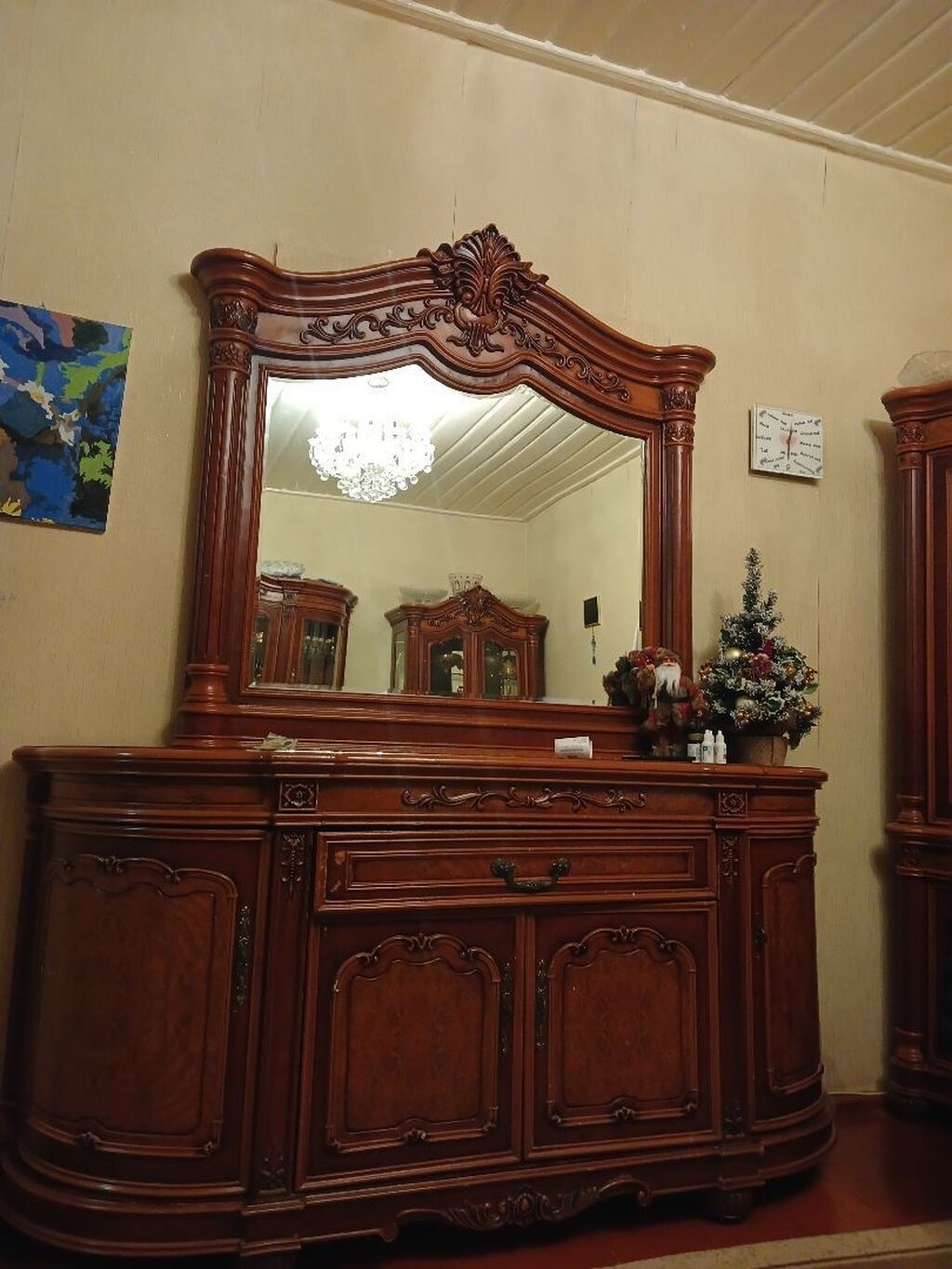 Şüşəli dolab vitrini, İşlənmiş, Ünvandan götürmə — Vitrini, Bakı (5)