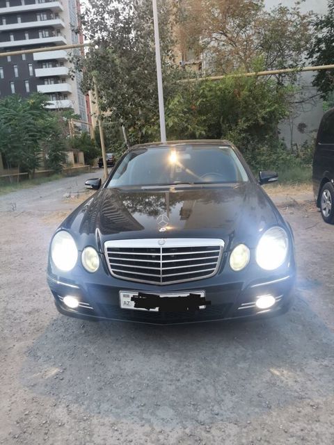 Mercedes E 320, 3.2 L, 2004 il, 260 000 km — Bakı