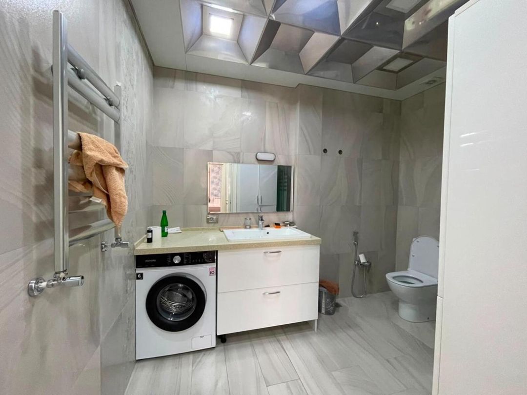 İcarəyə verilir 2 otaqlı yeni tikili 95 m² — Mənzil, Bakı (11)
