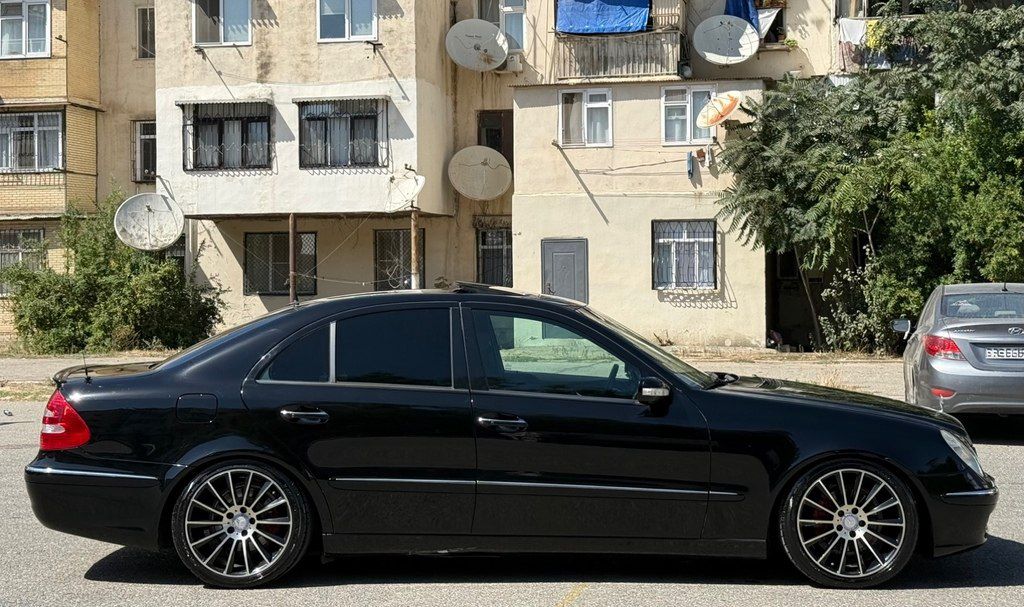 Mercedes E 320, 3.2 L, 2003 il, 346 000 km — Avtomobillər, Bakı (8)