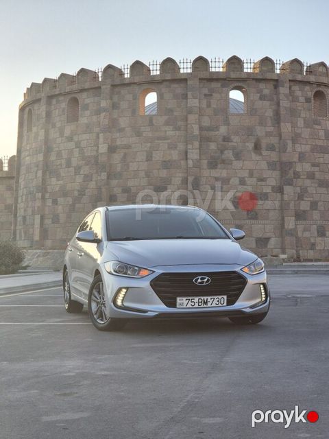Hyundai Elantra, 2.0 L, 2017 il, 177 000 km