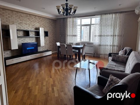 Satılır 3 otaqlı yeni tikili 170 m²