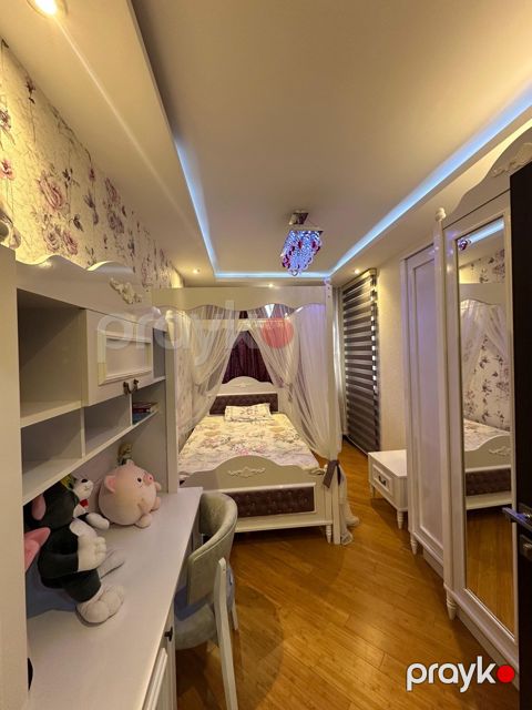 İcarəyə verilir 4 otaqlı yeni tikili 153 m²