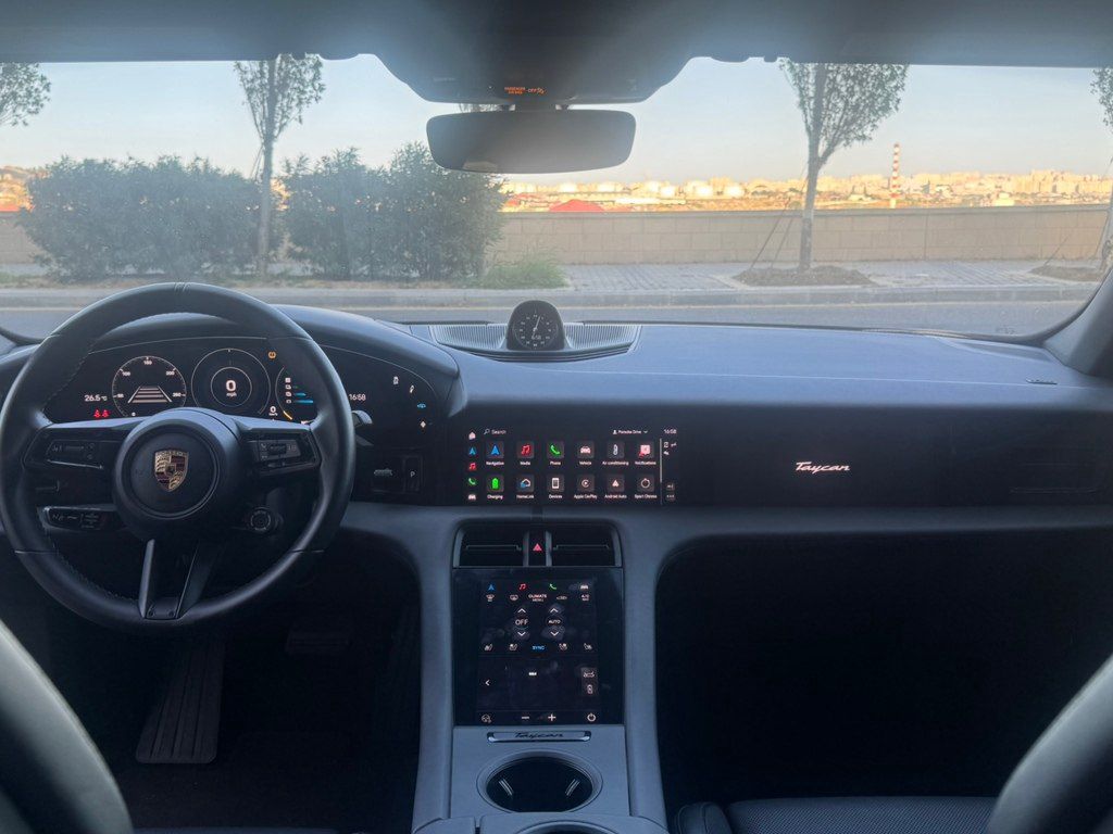 Porsche Taycan, 79.2 kWh, 2023 il, 4 900 km — Avtomobillər, Bakı (12)