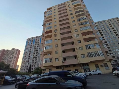 3-otaqlı yeni tikili, Ceyhun Hacıbəyli küç., 132 m² — Bakı