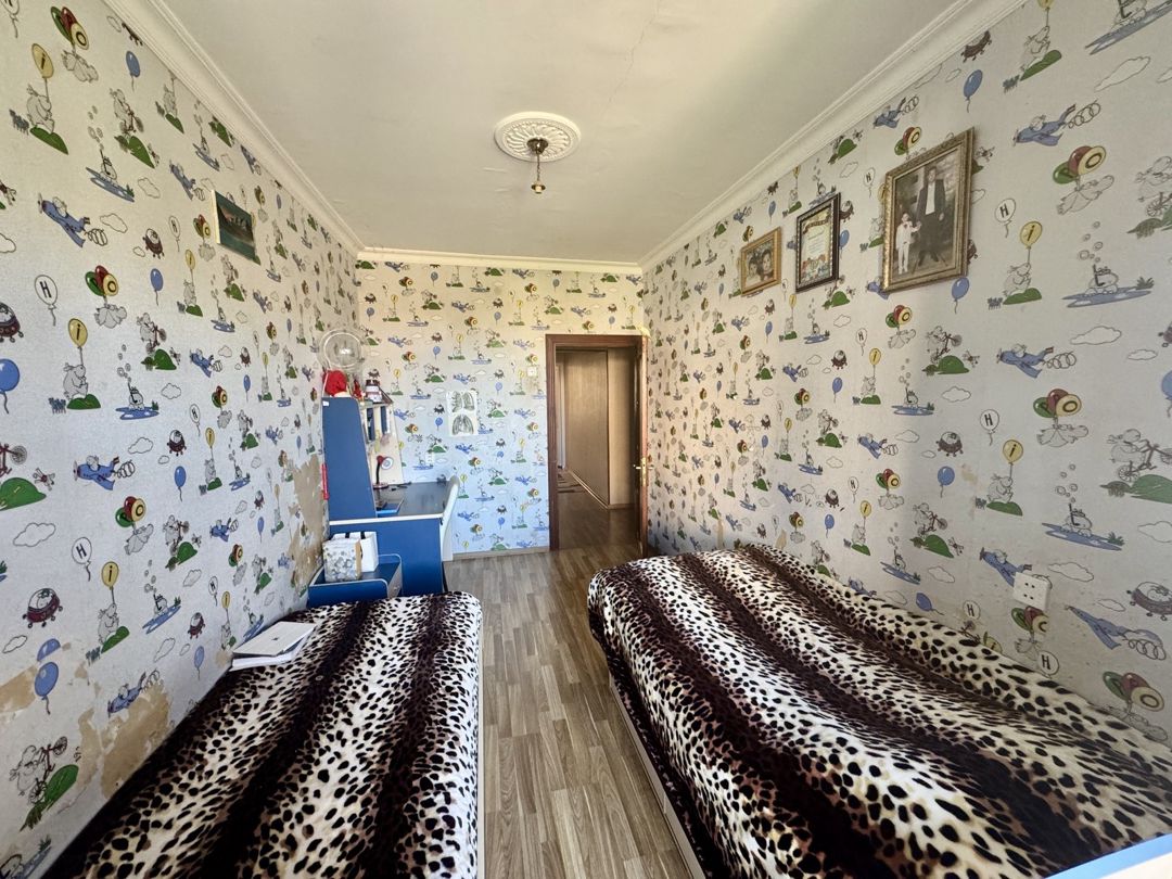 Satılır 4 otaqlı köhnə tikili 100 m² — Mənzil, Bakı (12)