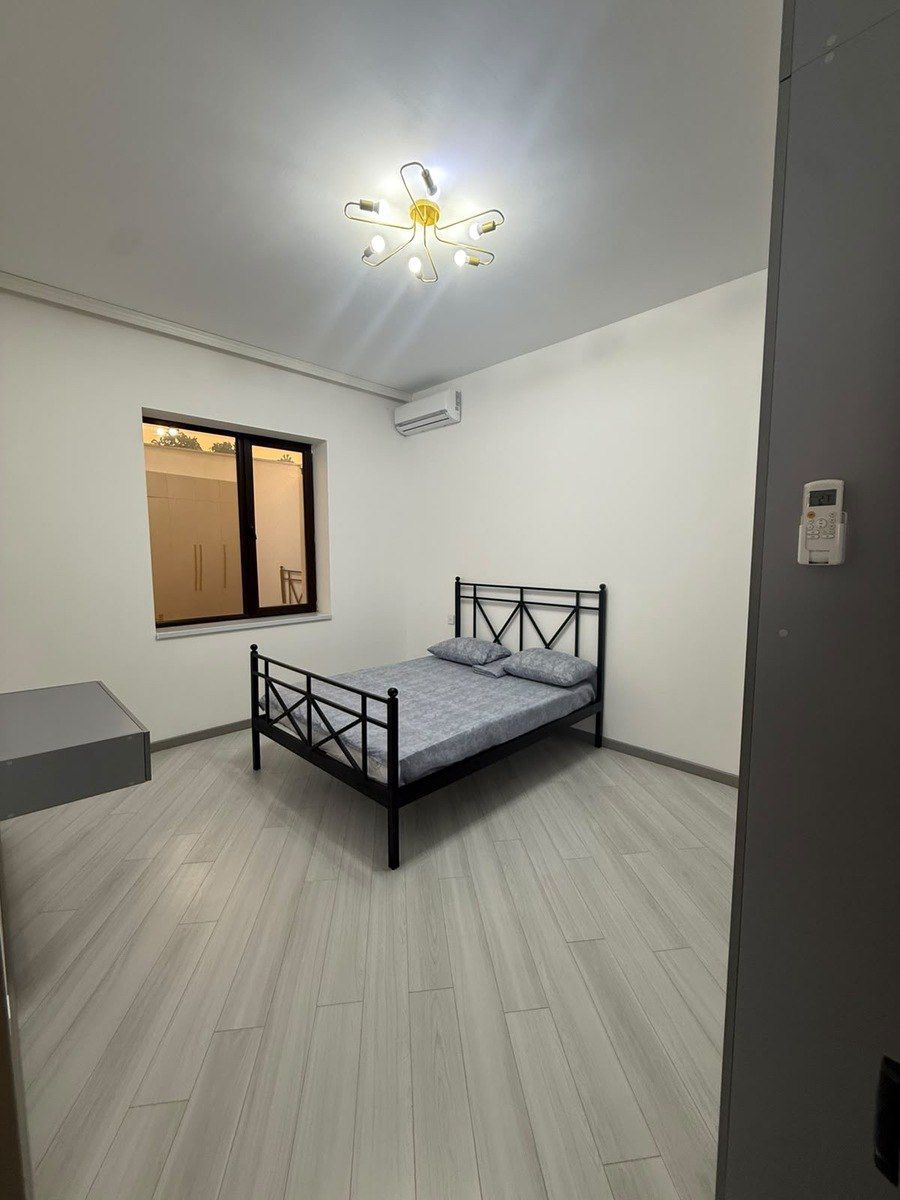 Satılır 4 otaqlı həyət evi/bağ evi 200 m² — Ev, villa, Bakı (11)