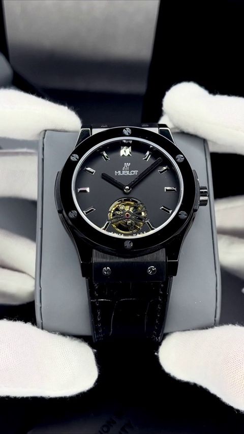 Qol saatı Hublot Classic Fusion Vendôme Collection — Bakı