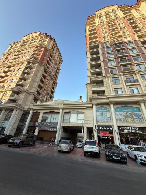 Satılır 3 otaqlı yeni tikili 126 m² — Bakı