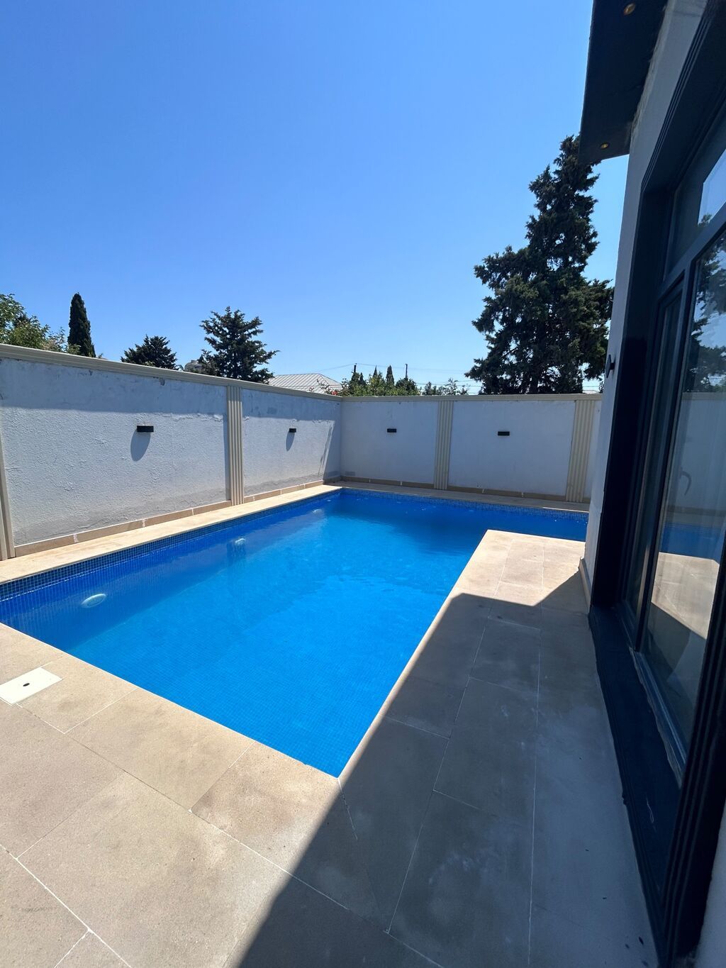 9 aylıq Kiraye verilir. Sahibinden. Qiymet 9 ayın qiymetidir. Start — Ev, villa, Bakı (9)