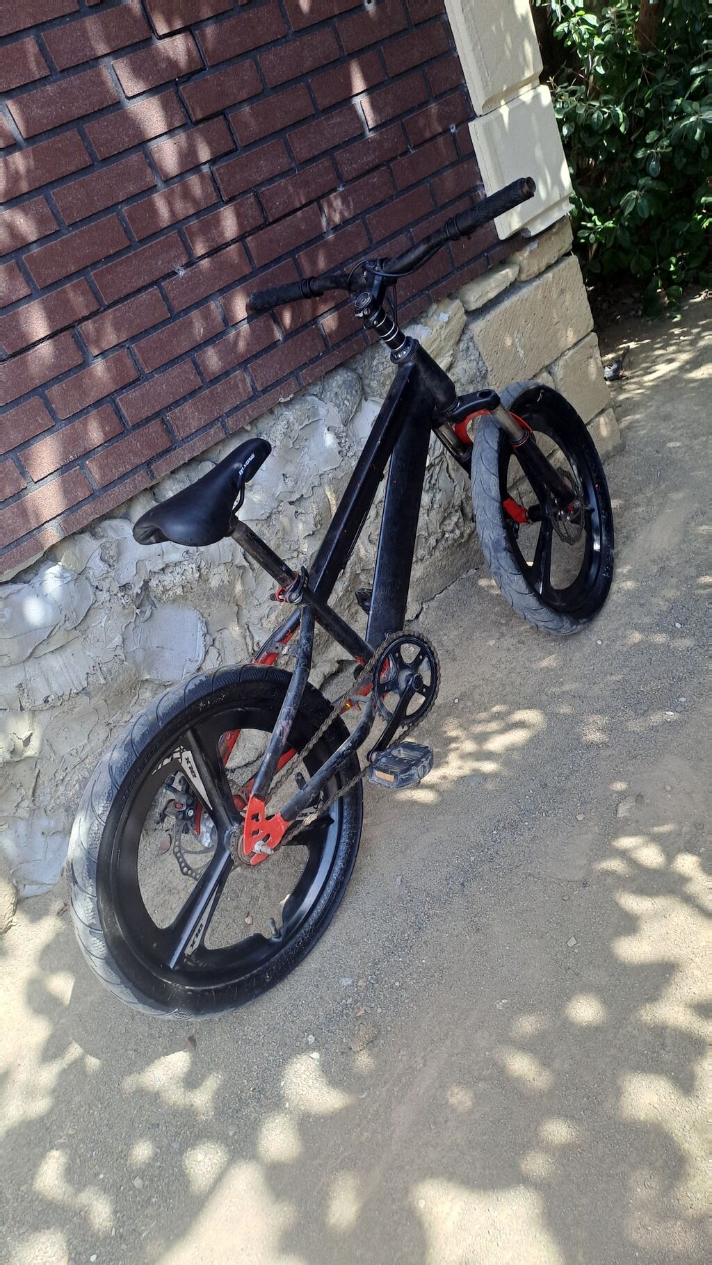 BMX tərzli velosiped - Rəng: qara-qırmızı detallar - Çərçivə: BMX — BMX, Lənkəran (5)