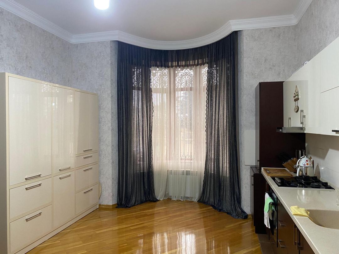 Satılır 6 otaqlı həyət evi/bağ evi 336 m² — Ev, villa, Bakı (12)