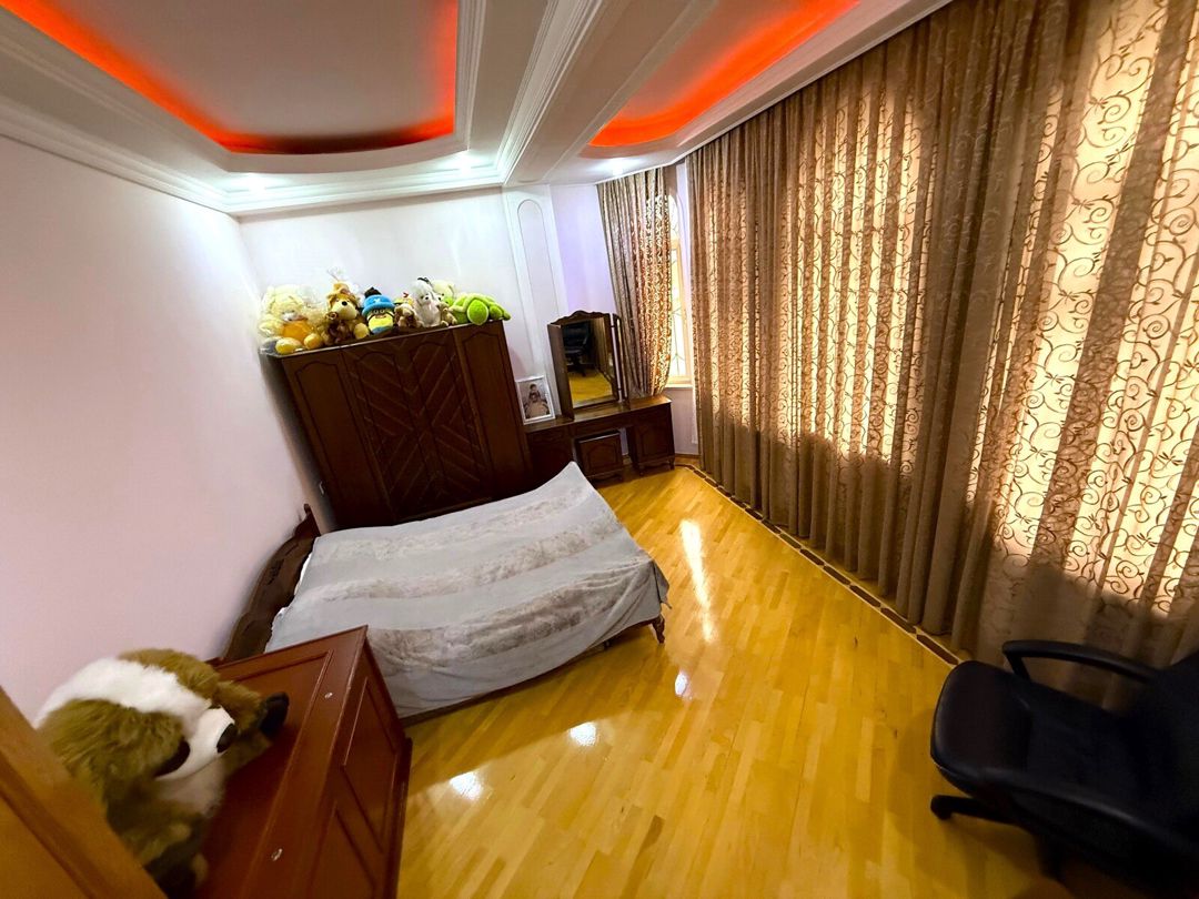 Satılır 12 otaqlı həyət evi/bağ evi 900 m² — Ev, villa, Bakı (8)
