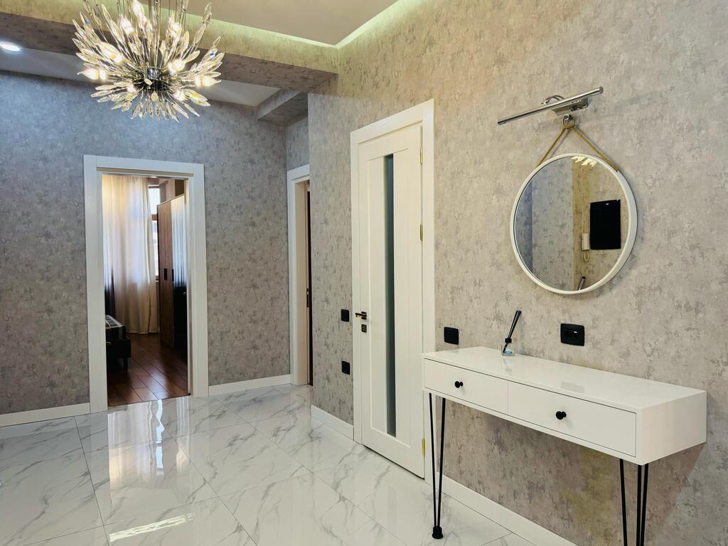 İcarəyə verilir 3 otaqlı yeni tikili 130 m² — Mənzil, Bakı (10)