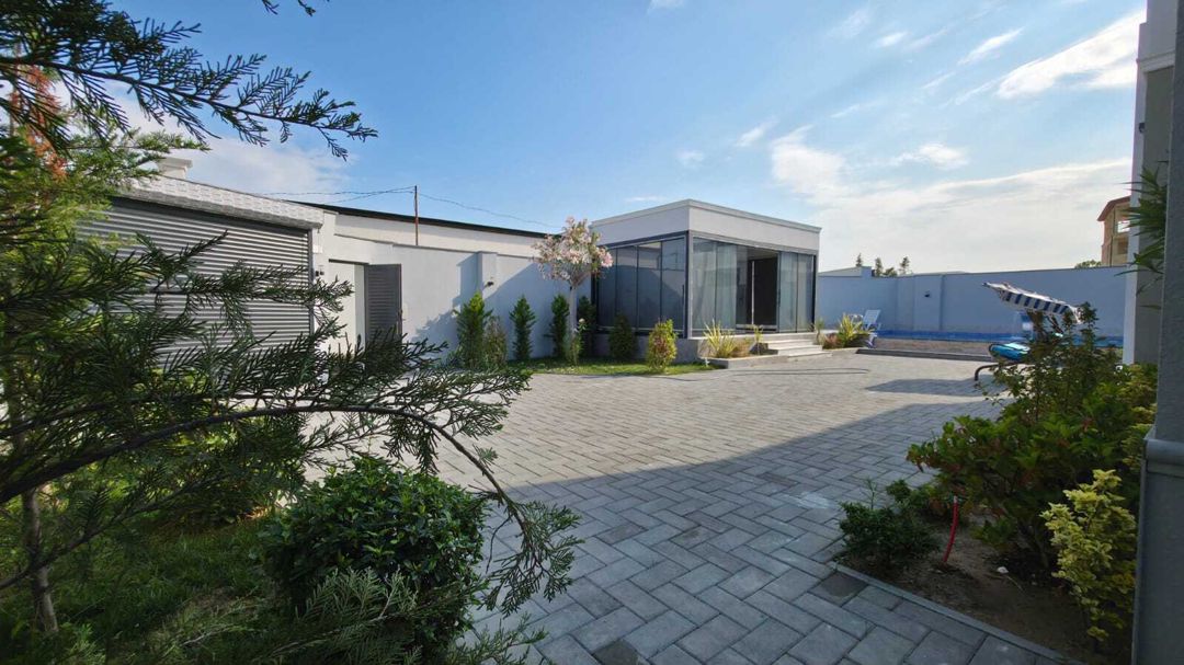 Satılır 4 otaqlı həyət evi/bağ evi 200 m² — Ev, villa, Bakı (2)