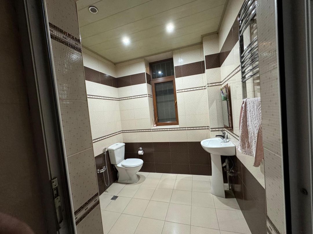 Satılır 8 otaqlı həyət evi/bağ evi 360 m² — Ev, villa, Bakı (8)