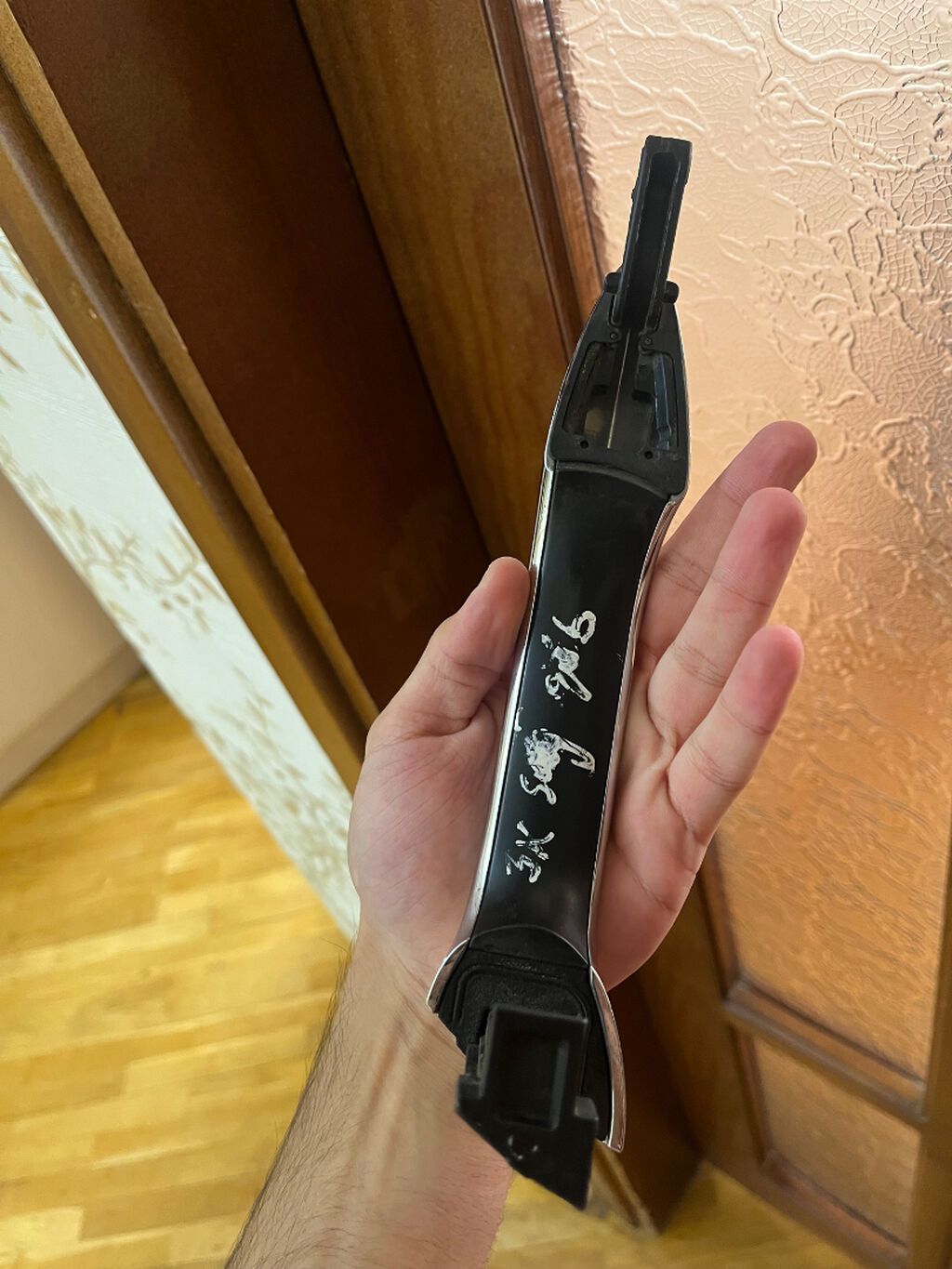 Sağ Qapı Tutaçağı İstifade Olunmayıb Artıq Almışdım Deye Satıram Real — Digər, Bakı (4)