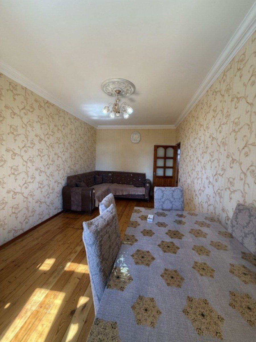Satılır 3 otaqlı köhnə tikili 72 m² — Mənzil, Bakı (2)