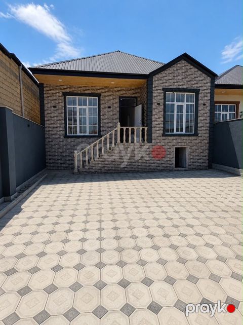Satılır 4 otaqlı həyət evi/bağ evi 130 m² — Bakı