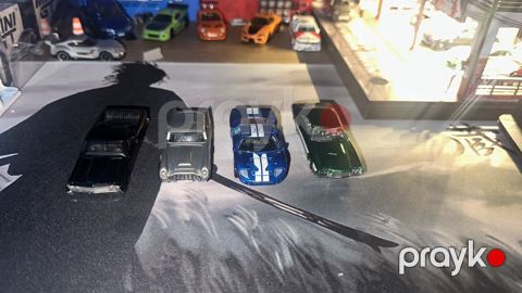 Hot Wheels modeli — Bakı
