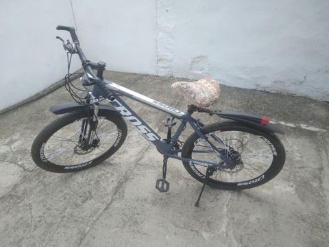 Kross S500 dağ velosipedi Xüsusiyyətlər: - Güclü alüminium tipli — Sumqayıt