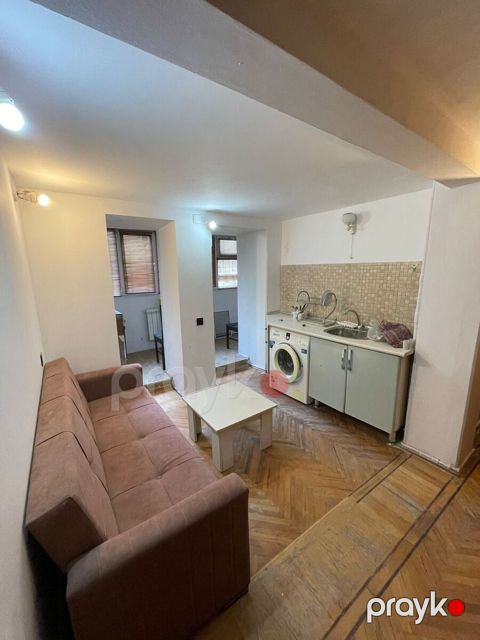 İcarəyə verilir 1 otaqlı köhnə tikili 50 m²