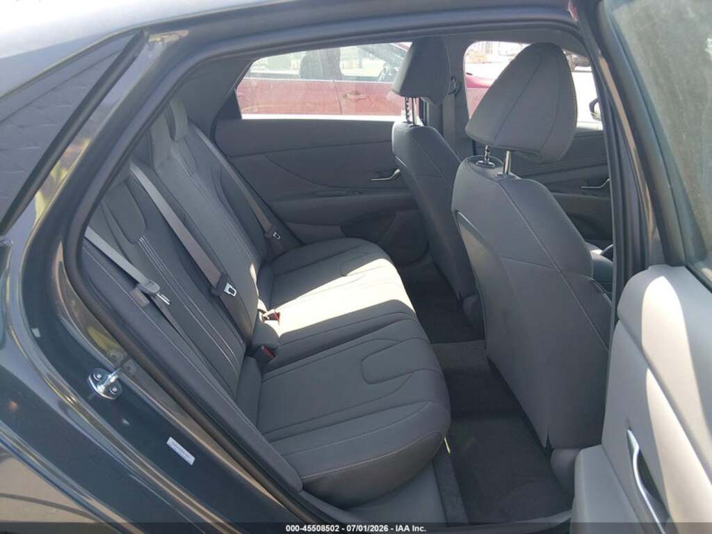 Hyundai Elantra, 2.0 L, 2025 il, 20 625 km — Avtomobillər (9)