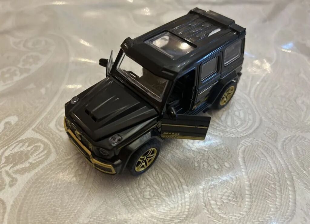 Məhsul: Metal oyuncaq maşın – SUV tipli model (Brabus üslubunda) — Oyuncaq nəqliyyatı, Bakı (4)
