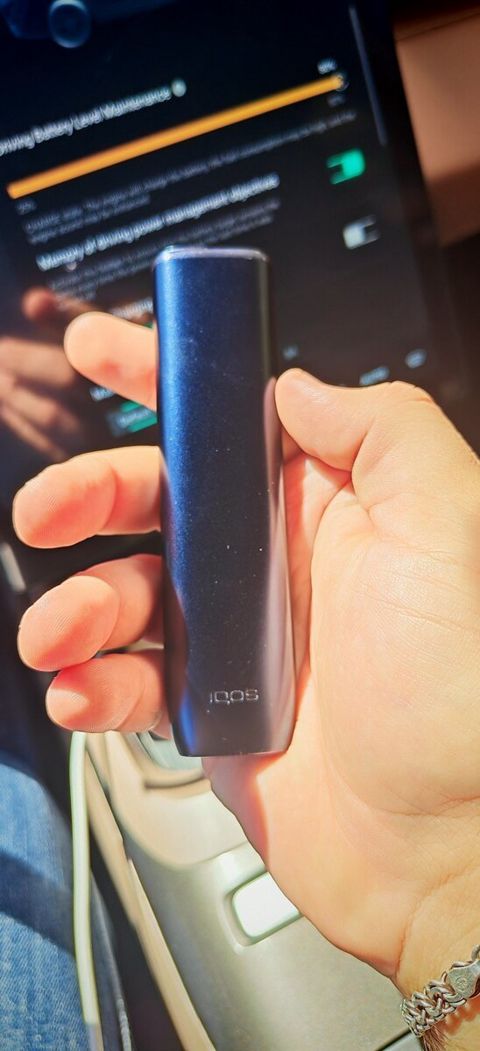 Tütün qızdırıcısı Iqos — Bakı