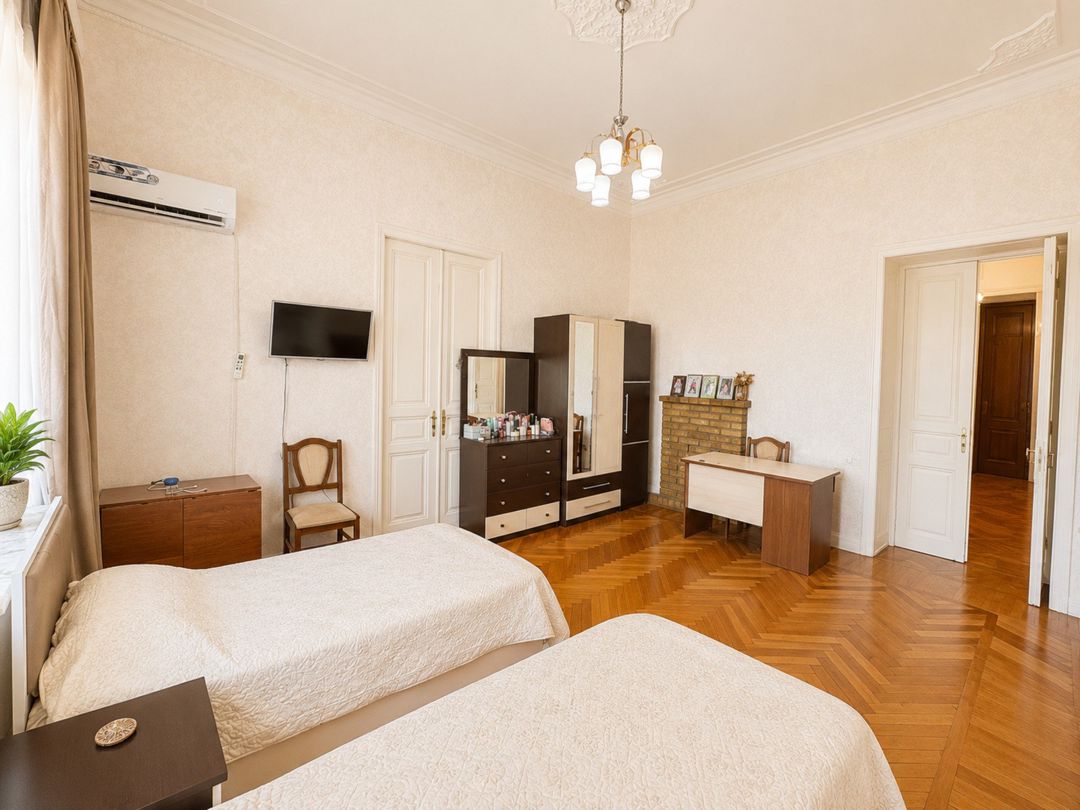 Satılır 3 otaqlı köhnə tikili 120 m² — Mənzil, Bakı (7)