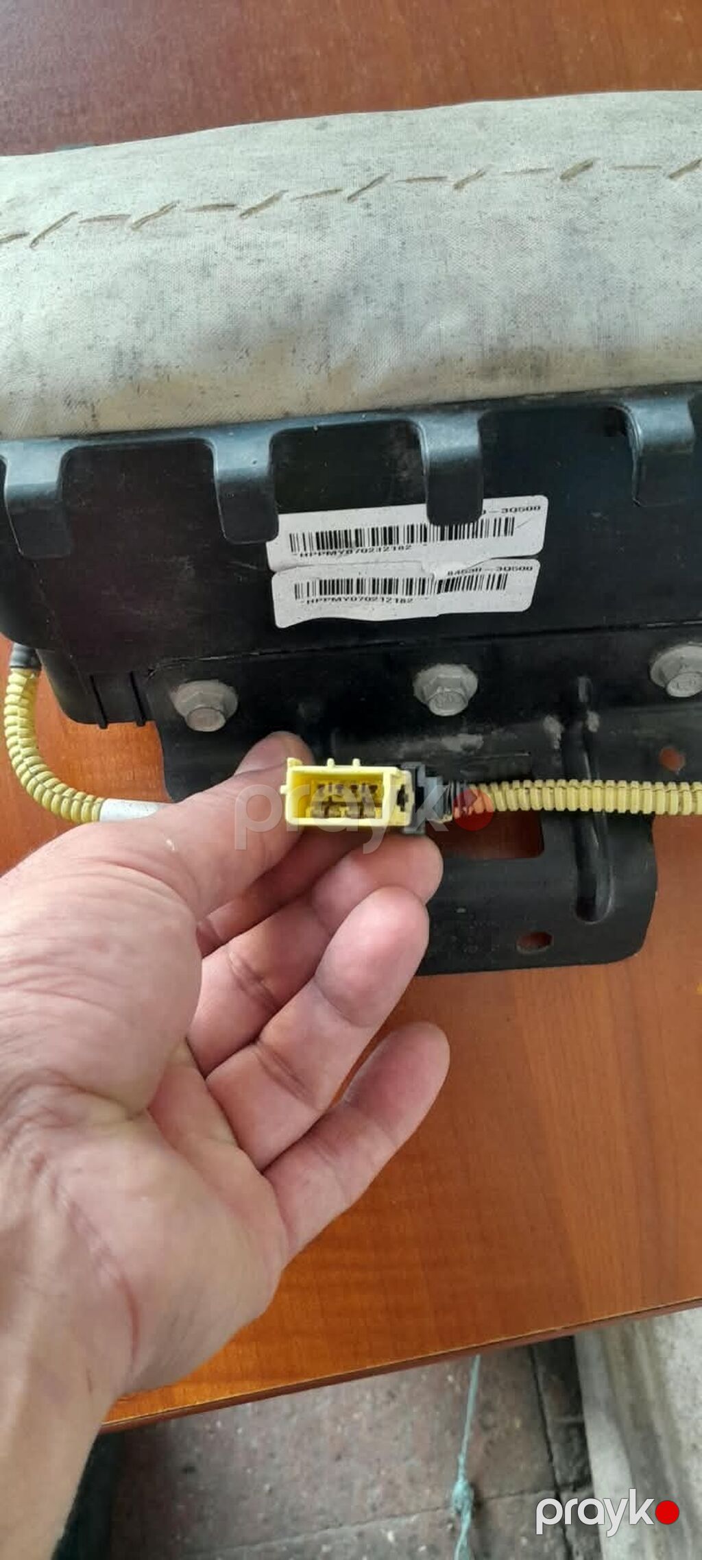 Nomre ile elaqe saxlayin — Salon detalları, Bakı (2)
