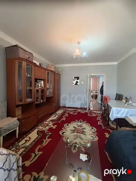 Satılır 2 otaqlı köhnə tikili 58 m²