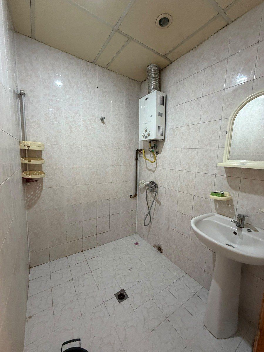 Satılır 2 otaqlı köhnə tikili 55 m² — Mənzil, Bakı (6)
