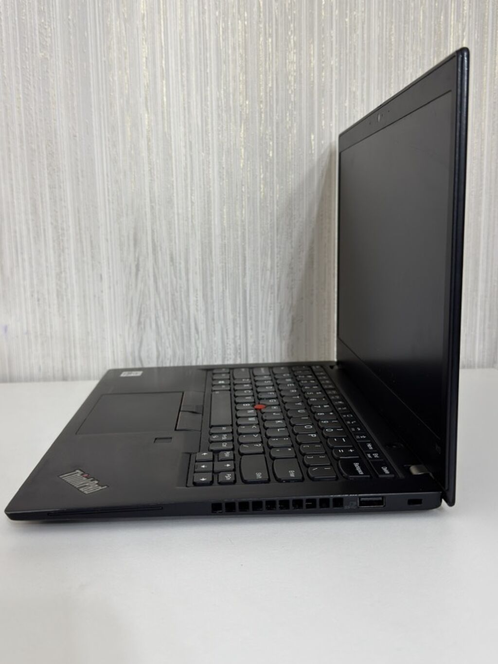 Lenovo ThinkPad X13 CPU: Intel Core i5-10210U, 10-cu nəsil, 4 — Lenovo, Digah (5)