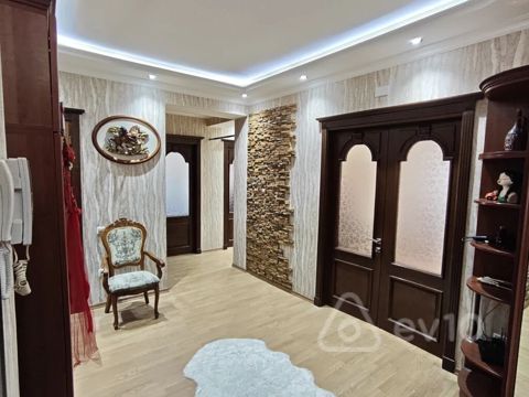 Yasamal, 3 otaqlı, Yeni tikili, m. İnşaatçılar, 122 kv. m — Bakı