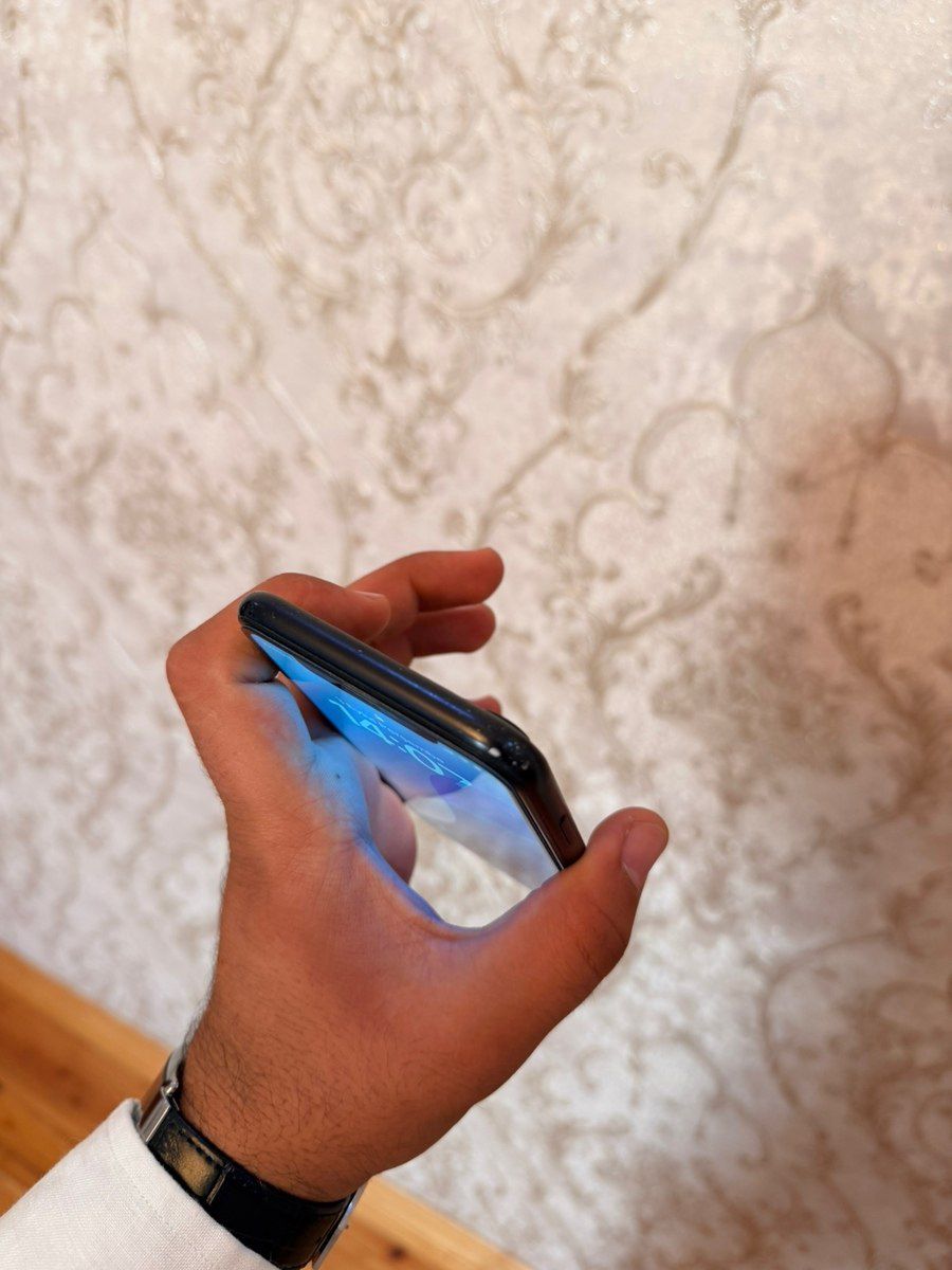 Apple iPhone XR Black 64GB/3GB — Smartfonlar, Bakı (6)