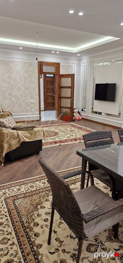 Satılır 7 otaqlı həyət evi/bağ evi 330 m²