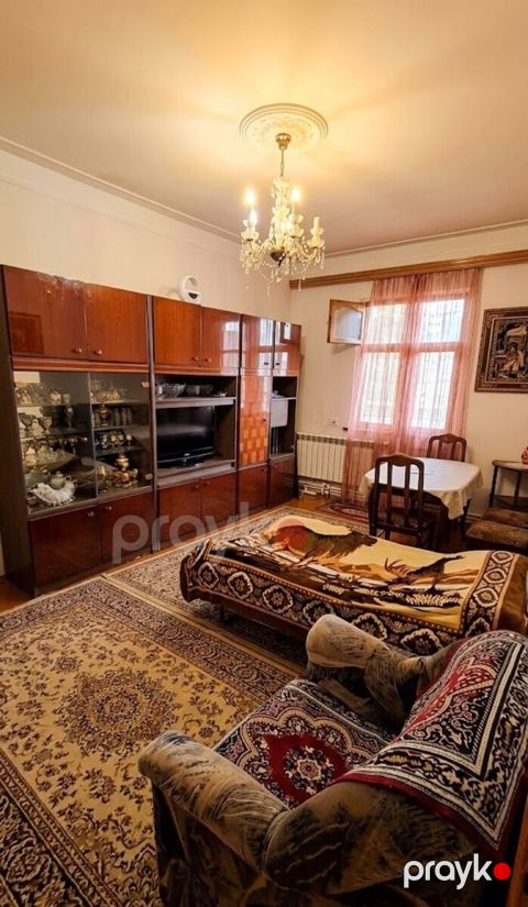 Satılır 5 otaqlı köhnə tikili 124.8 m²