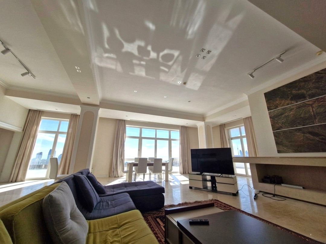 Satılır 5 otaqlı yeni tikili 800 m² — Mənzil, Bakı (4)