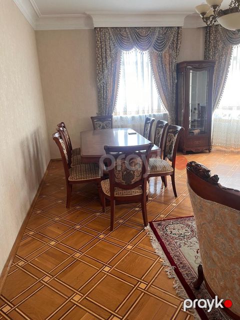 İcarəyə verilir 3 otaqlı yeni tikili 170 m²