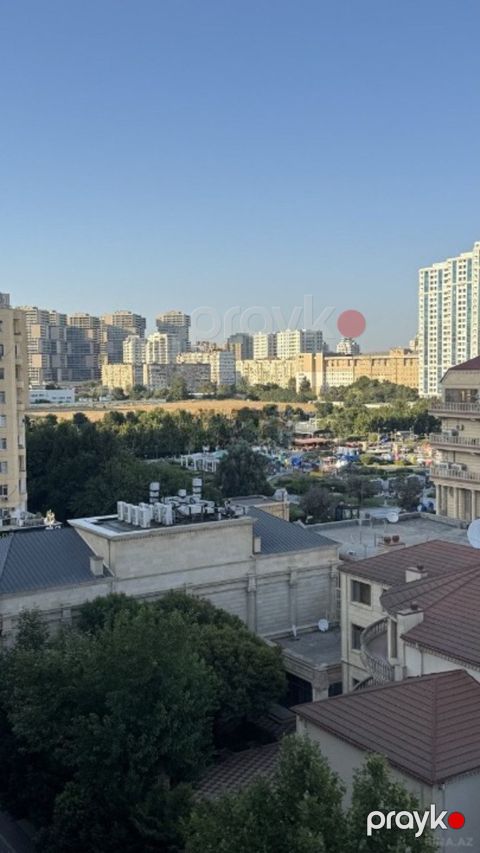 Satılır 2 otaqlı köhnə tikili 51 m²