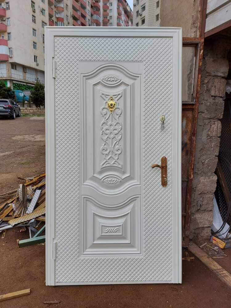 Seyf qapı — Təmir və inşaat, Bakı (2)