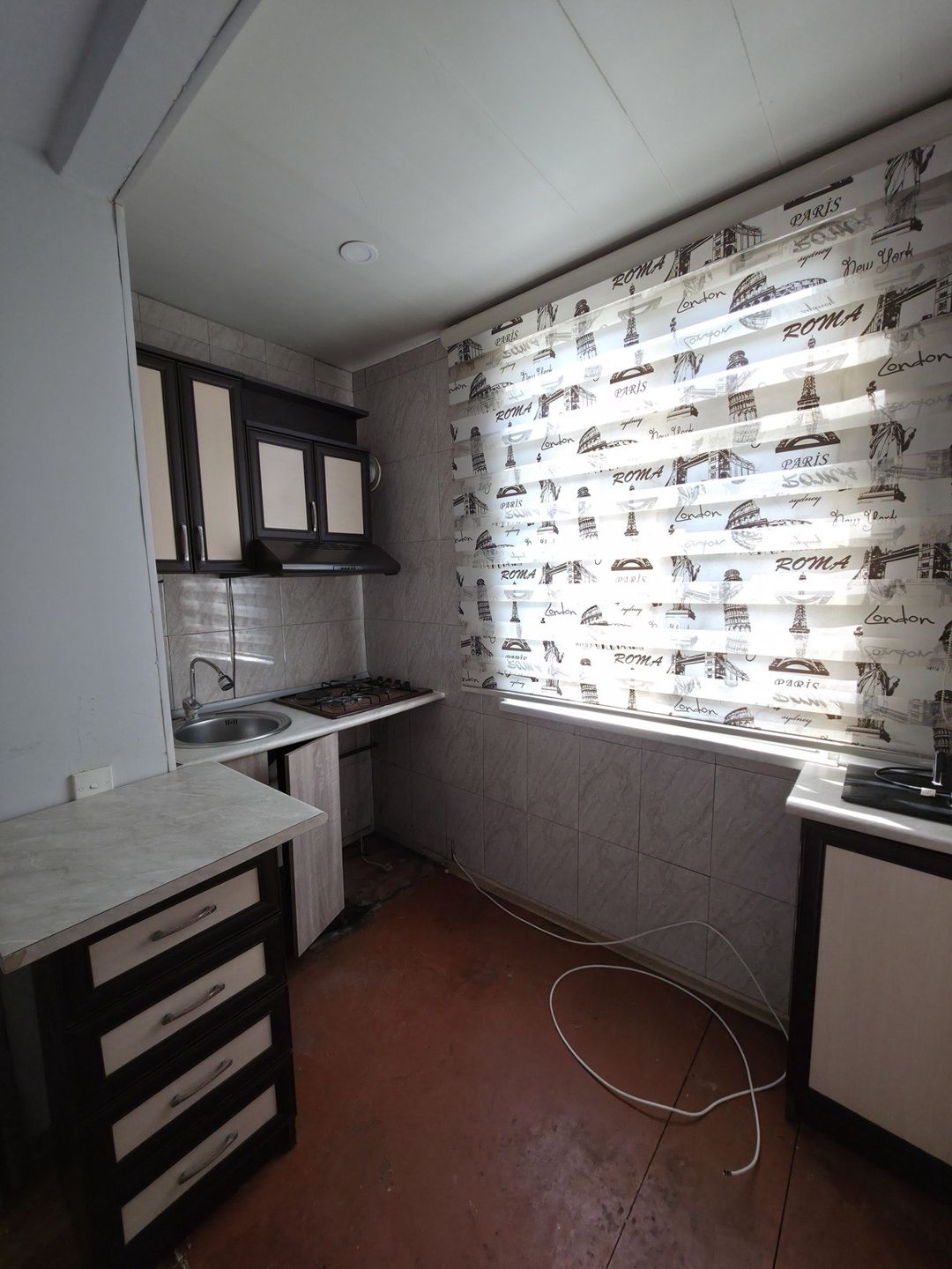 Satılır 2 otaqlı köhnə tikili 43 m² — Mənzil, Bakı (3)