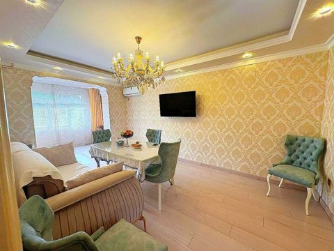 Satılır 2 otaqlı köhnə tikili 65.5 m² — Bakı