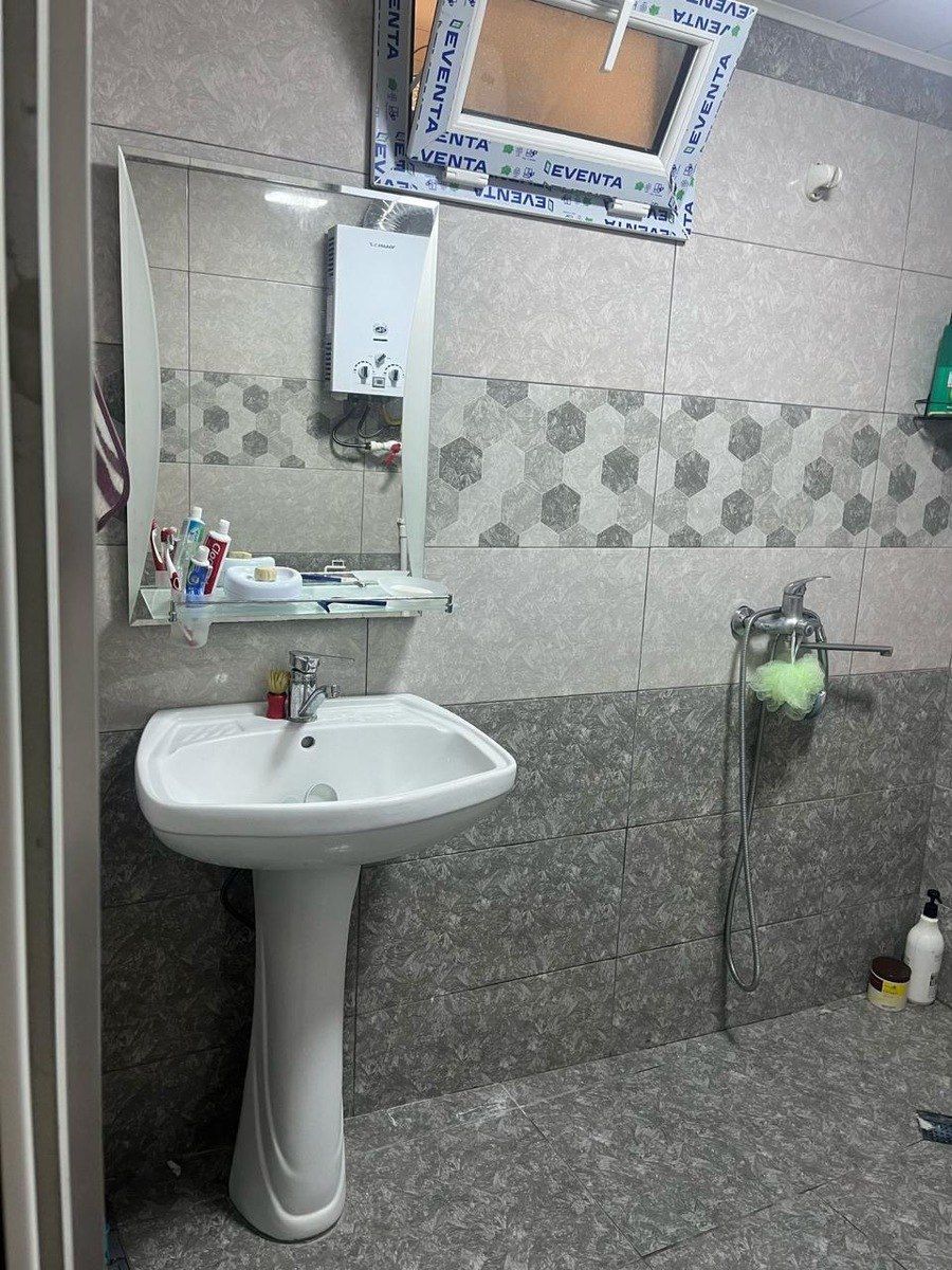 Satılır 1 otaqlı köhnə tikili 40 m² — Mənzil, Bakı (10)